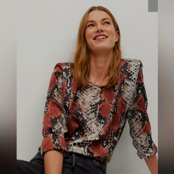 Mango-Printed blouse with shoulder pads-NWT - Picture 2 of 4